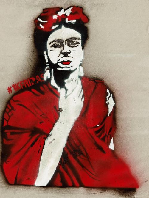 Frida En Rojo (Uno Al Doce) 